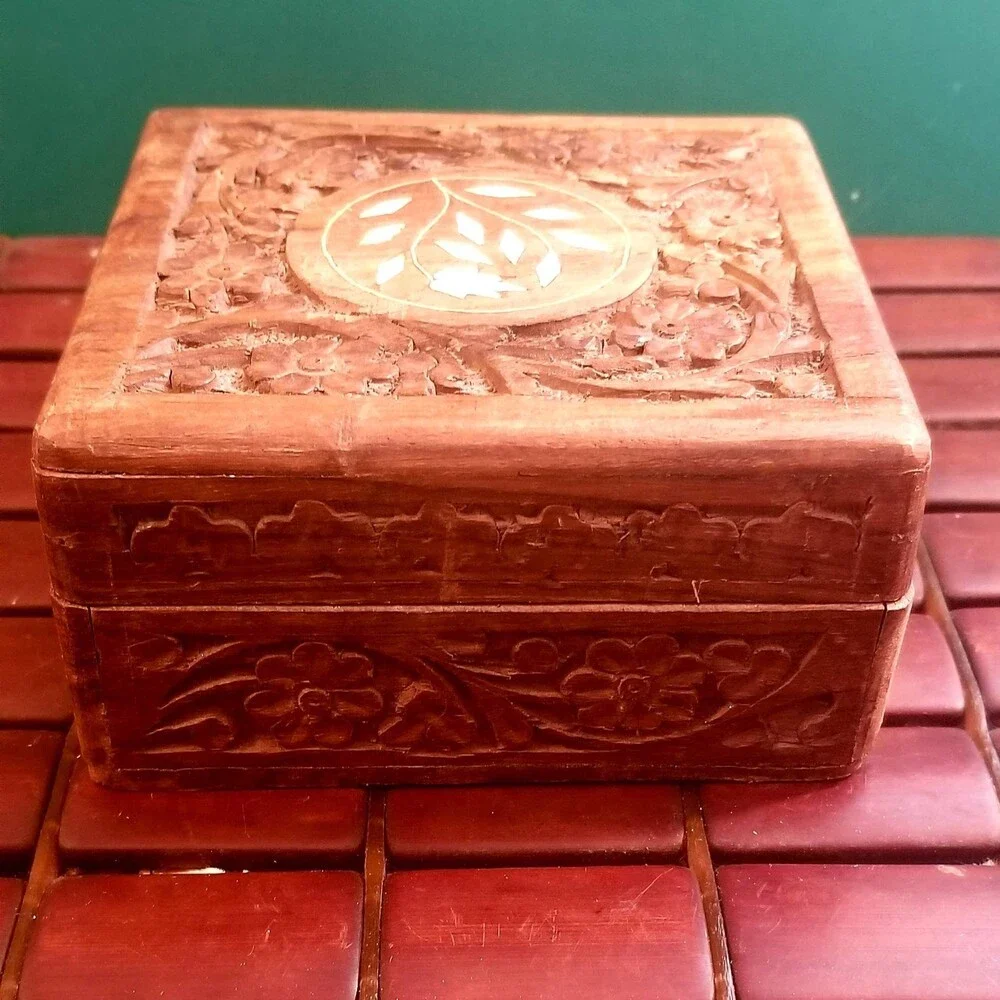 Vintage Hand Carved Wooden Jewelry Box With Floral Pattern & Alabaster Details